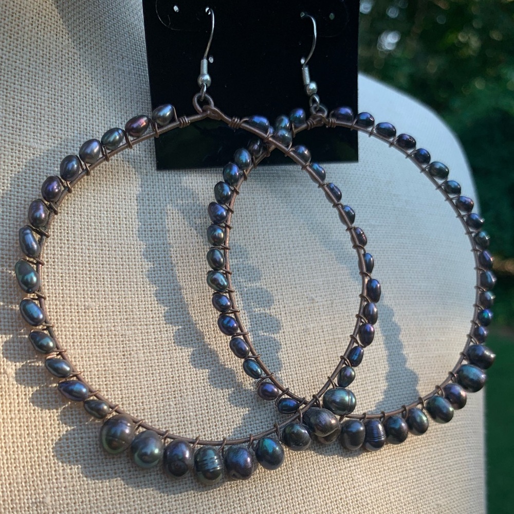 Iridescent Freshwater Pearl Hoop Earrings - Picture 8 of 16